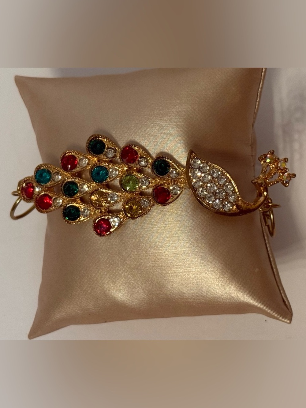 VINTAGE BRACELET MULTI COLOR RHINESTONE PEACOCK GOLD TONE SETTING 8”